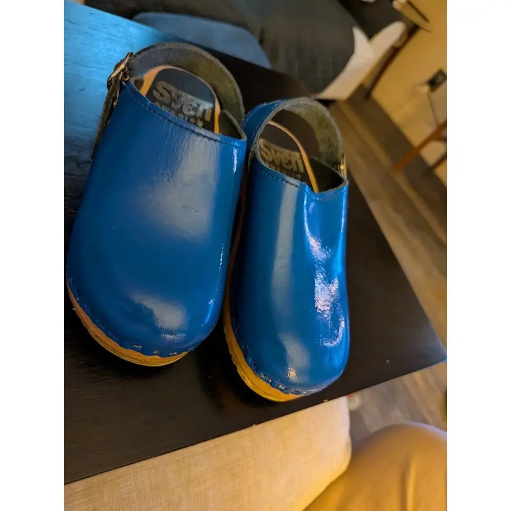 SVEN Clogs Sandals sz 30 Wooden Wedge Clogs Blue Patent Leather Vintage 12.5